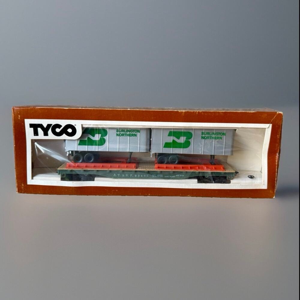 Vintage TYCO HO Scale 369B Burlington Northern Piggyback Flat Car w/ 2 Trailers